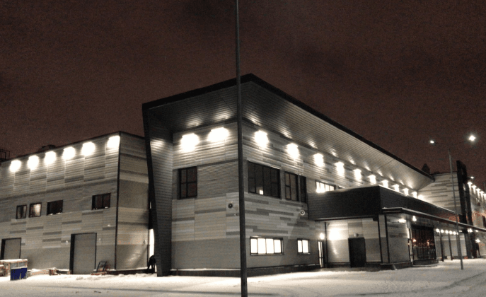 Каток с искусственным льдом